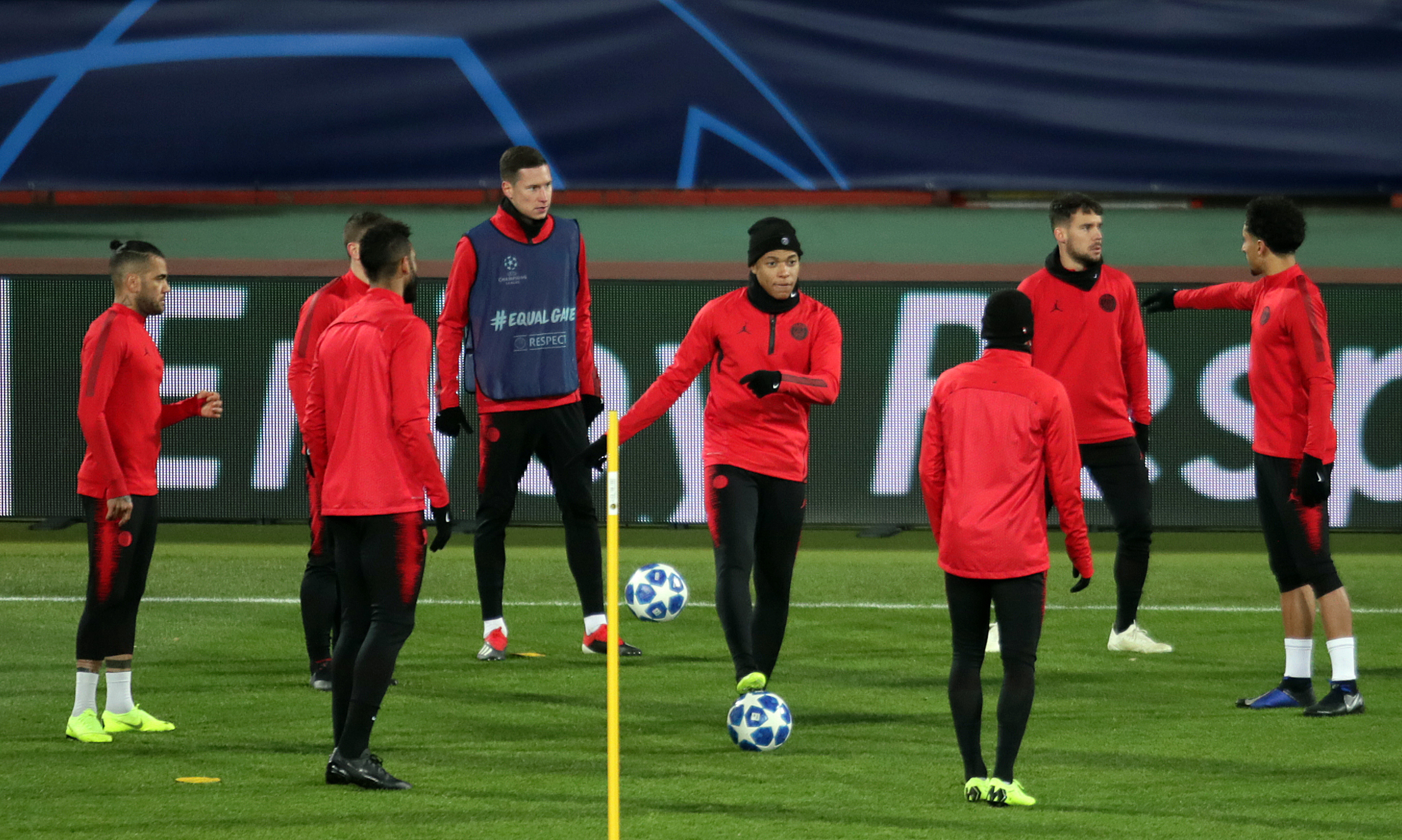 集结日体能课后，北京首钢门线救险备战欧冠，目标明确，纪律约束更严格的简单介绍