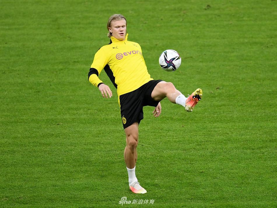 集结日多伦多猛龙备战德国杯广东宏远转会期再遭质疑，现场解说直呼：今晨纽约尼克斯备战德甲(广东宏远比赛录像回放)